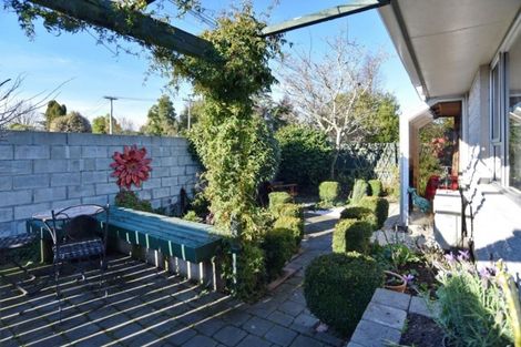 Photo of property in 1/315 Sawyers Arms Road, Bishopdale, Christchurch, 8053