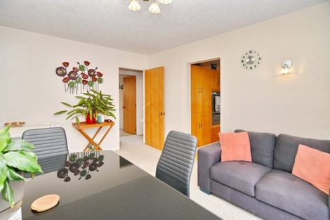 Photo of property in 2/11 Ludecke Place, Sockburn, Christchurch, 8042