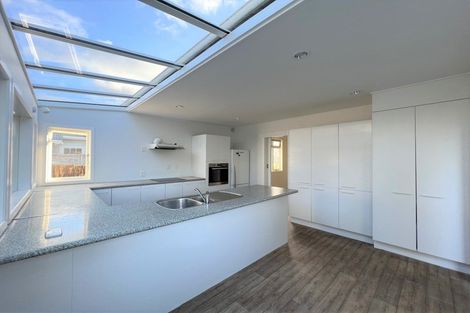 Photo of property in 22 Walker Road, Point Chevalier, Auckland, 1022