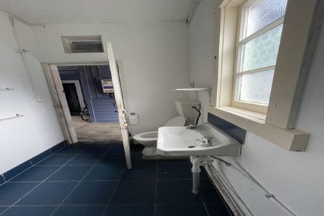 Photo of property in 15 Queens Parade, Devonport, Auckland, 0624