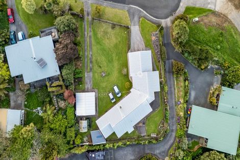 Photo of property in 16 Hussey Street, Oakura, 4314