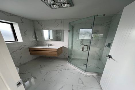 Photo of property in 9 Ti Kouka Place, Te Atatu Peninsula, Auckland, 0610