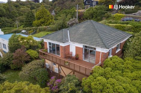 Photo of property in 22 Wharfdale Street, Macandrew Bay, Dunedin, 9014