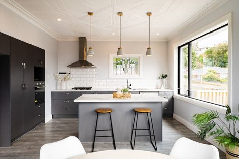 Photo of property in 11 Middleton Road, Kew, Dunedin, 9012