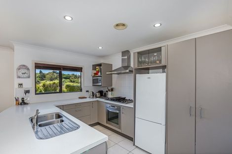 Photo of property in 19 Te Puia Drive, Aotea, Porirua, 5024