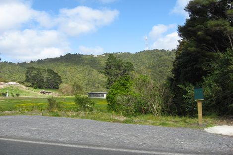 Photo of property in 309 Forest Road, Waiatarua, Auckland, 0612