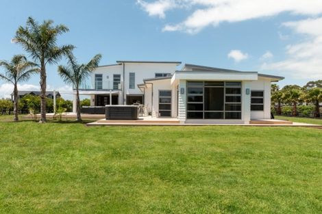 Photo of property in 36 Royal Ascot Drive, Papamoa Beach, Te Puke, 3187