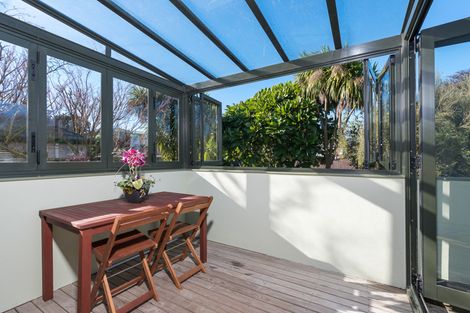 Photo of property in 16a White Swan Road, Mount Roskill, Auckland, 1041