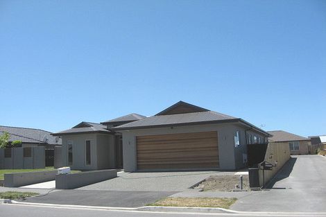 Photo of property in 12 Tatahi Street, Parklands, Christchurch, 8083