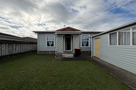Photo of property in 6 Carlisle Street, Milson, Palmerston North, 4414