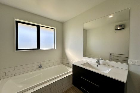 Photo of property in 10 Roxburgh Place, Tinwald, Ashburton, 7700