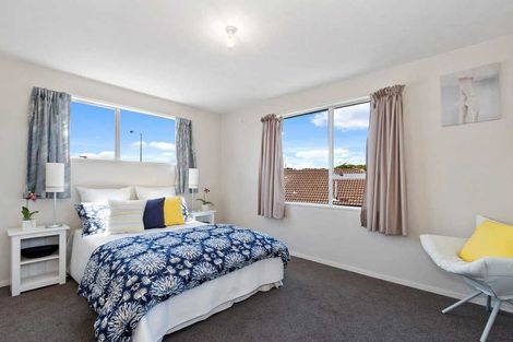 Photo of property in 2/132 Hay Street, Bromley, Christchurch, 8062
