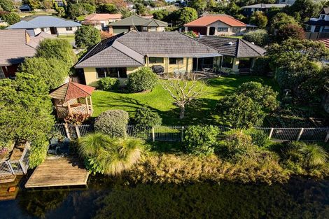 Photo of property in 7 Lorna Irene Drive, Raumati South, Paraparaumu, 5032