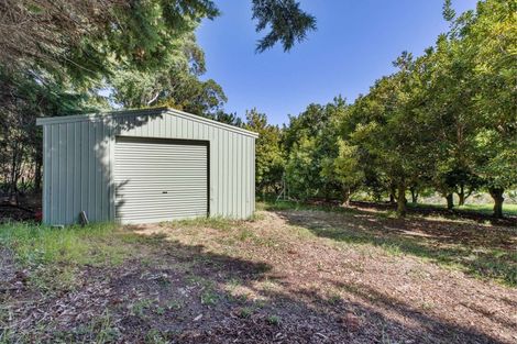 Photo of property in 882 South Head Road, South Head, Helensville, 0874