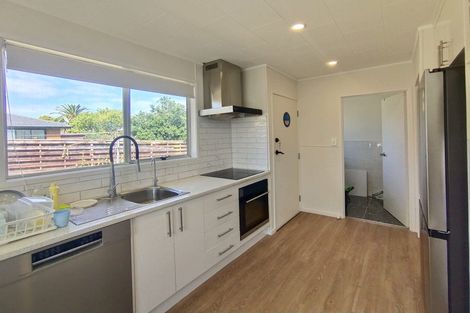 Photo of property in 2/19 Charntay Avenue, Clover Park, Auckland, 2019