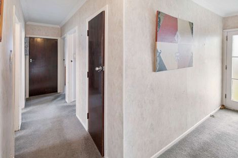 Photo of property in 4 Omori Place, Castlecliff, Whanganui, 4501