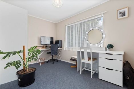 Photo of property in 90 Collingwood Road, Waiuku, 2123