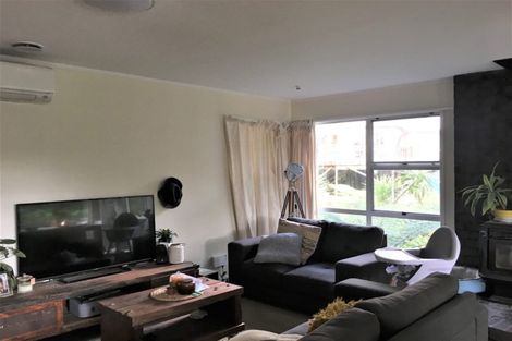 Photo of property in 2/25 Archers Road, Hillcrest, Auckland, 0629