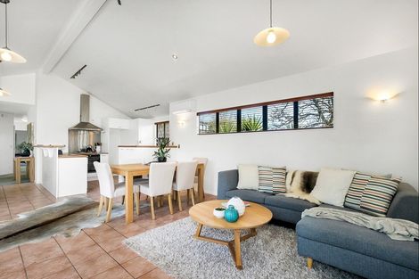 Photo of property in 22a Walker Road, Point Chevalier, Auckland, 1022