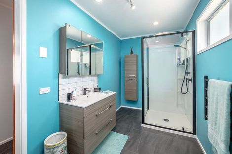 Photo of property in 37 Chester Road, Clareville, Carterton, 5791