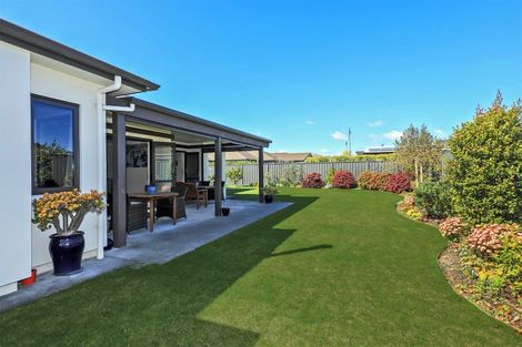 Photo of property in 8 Waitaki Way, Poraiti, Napier, 4112