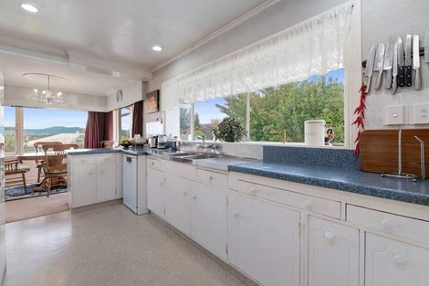 Photo of property in 11 Hillcrest Avenue, Hillcrest, Auckland, 0627