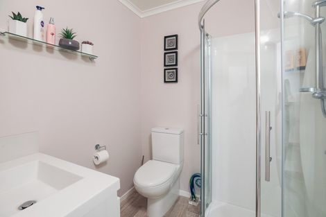 Photo of property in 4/142 Forest Lake Road, Forest Lake, Hamilton, 3200