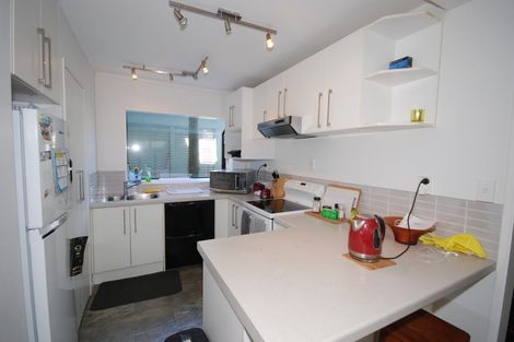 Photo of property in 3/16 Wairakei Street, Greenlane, Auckland, 1051