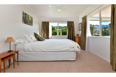 Photo of property in 4 Astor Place, Orewa, 0931