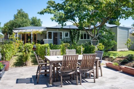 Photo of property in 702 Avenue Road East, Parkvale, Hastings, 4122