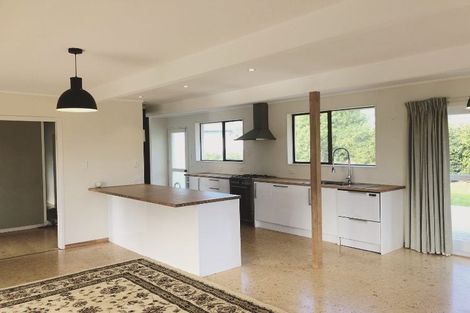 Photo of property in 119 Wairau Road, Oakura, 4314