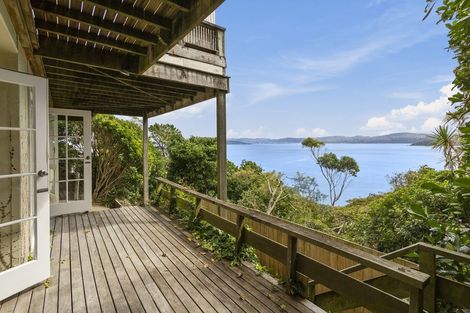Photo of property in 51 Ferry Road, Days Bay, Lower Hutt, 5013