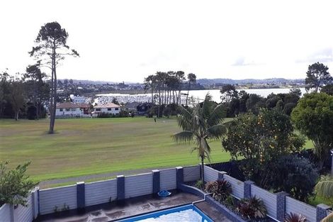 Photo of property in 5 Monet Grove, West Harbour, Auckland, 0618