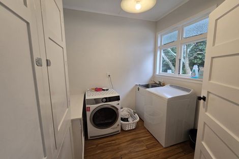 Photo of property in 79 Carrington Street, Lower Vogeltown, New Plymouth, 4310