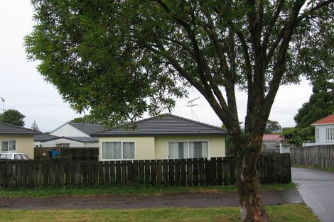 Photo of property in 2a Bagnall Avenue, Point England, Auckland, 1072