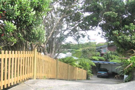 Photo of property in 115 Dowse Drive, Maungaraki, Lower Hutt, 5010