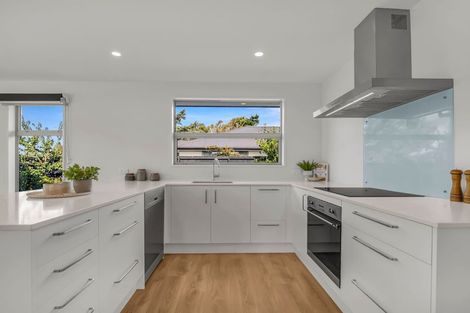 Photo of property in 15 Halswell Junction Road, Halswell, Christchurch, 8025