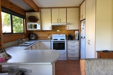 Photo of property in 46a Colonial Road, Birkenhead, Auckland, 0626