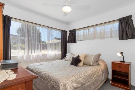 Photo of property in 1/12 Pemberton Crescent, Greerton, Tauranga, 3112