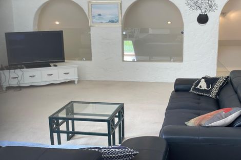 Photo of property in 2h Weranui Road, Waiwera, Orewa, 0994