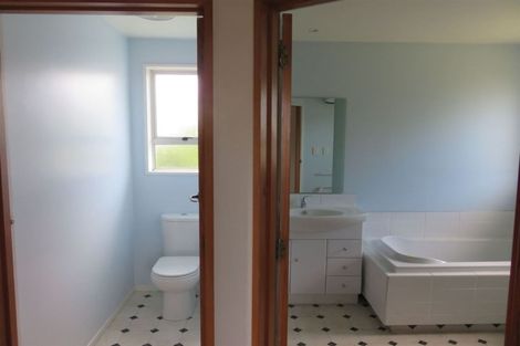 Photo of property in 15 Rolfe Place, Bishopdale, Christchurch, 8053