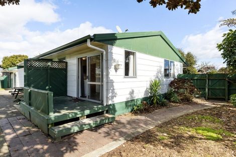 Photo of property in 7 Mckinley Place, Nawton, Hamilton, 3200