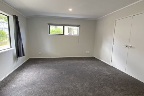 Photo of property in 5 Stillwater Crescent, Stillwater, Silverdale, 0993