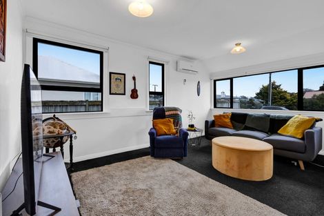 Photo of property in 3 Tupoki Street, Glen Avon, New Plymouth, 4312