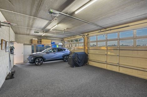 Photo of property in 20 Bayvista Close, Welcome Bay, Tauranga, 3112