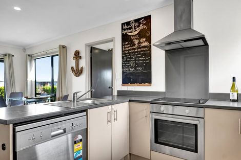 Photo of property in 10 Rosemount Road, Waverley, 4591