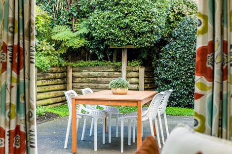 Photo of property in 31 Burbank Crescent, Churton Park, Wellington, 6037