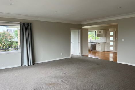 Photo of property in 582 Massey Road, Mangere, Auckland, 2022