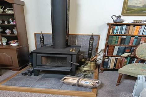 Photo of property in 16 Furneaux Grove, Whitby, Porirua, 5024