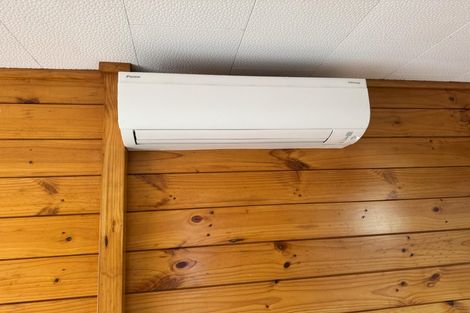 Photo of property in 49 Norcross Avenue, Henderson, Auckland, 0612